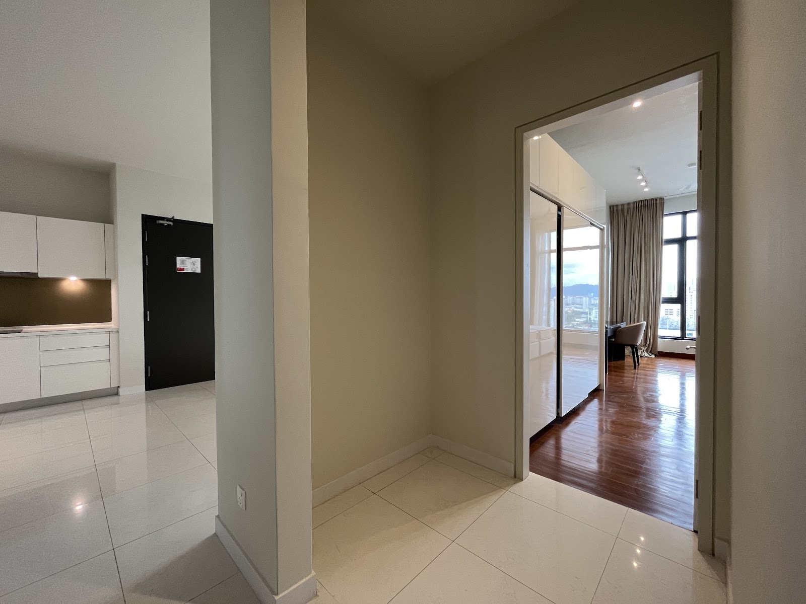 Pavilion Embassy Tower C photo 9