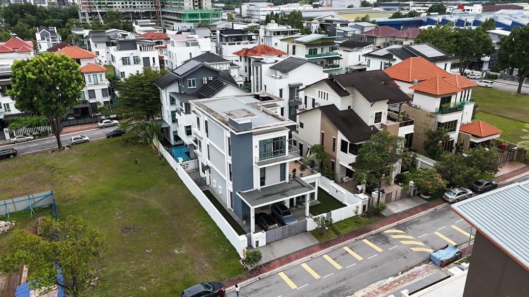 Subang Heights